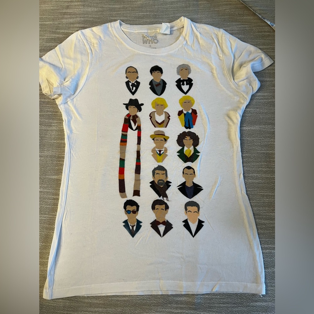 Doctor Who 2012 Junior Size S All 12 Doctors and War Doctor Regeneration Small